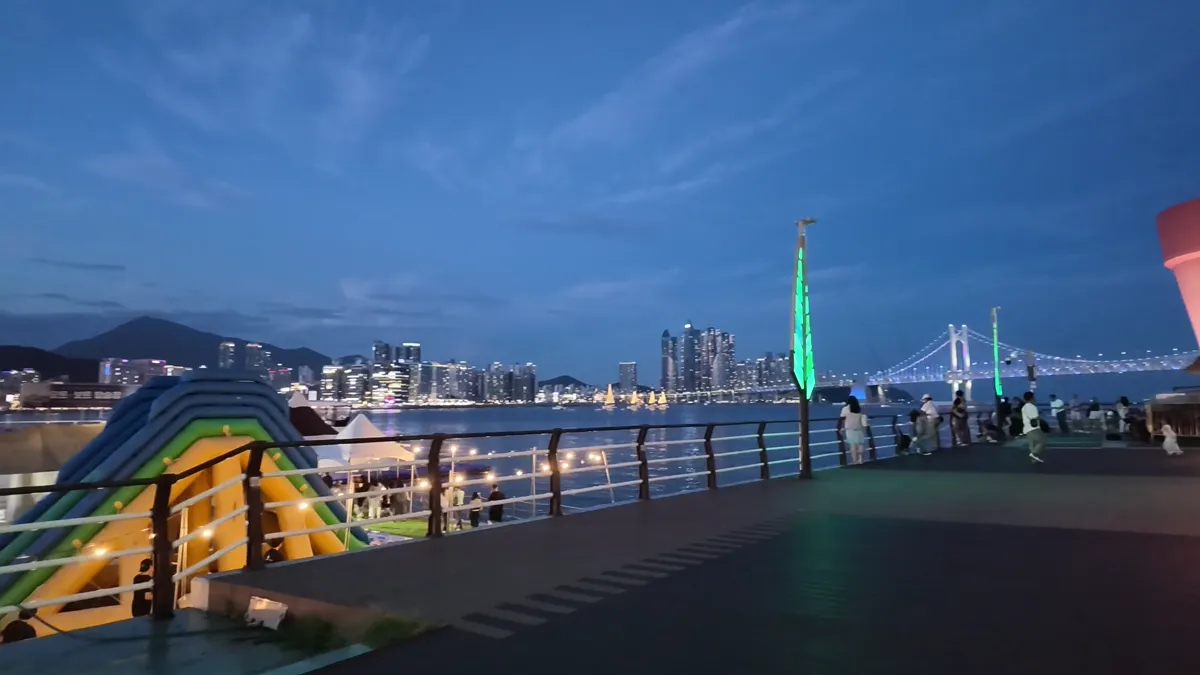 부산 산책코스 — 광안리 5.3km, 출발 시간을 놓치면 야경을 못 봅니다